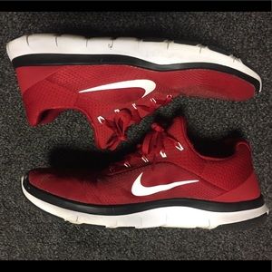 Men’s Size 11 Nike Brand Tennis Shoes